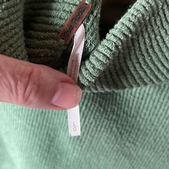 Free People Ottoman Slouchy Tunic Sweater Dress in Green Size Large - Picture 7 of 10